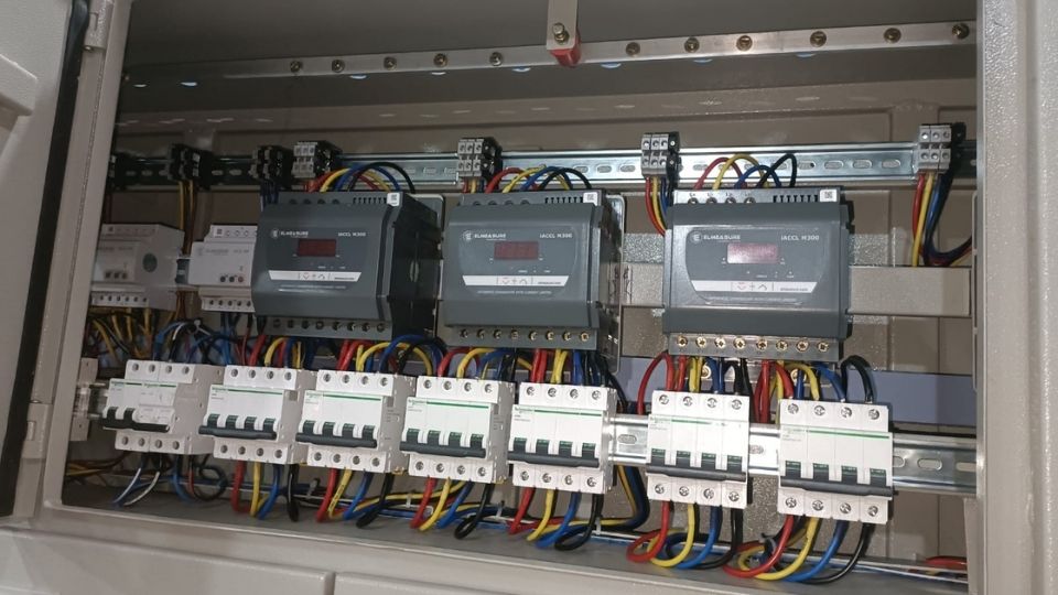Capacitor Panel